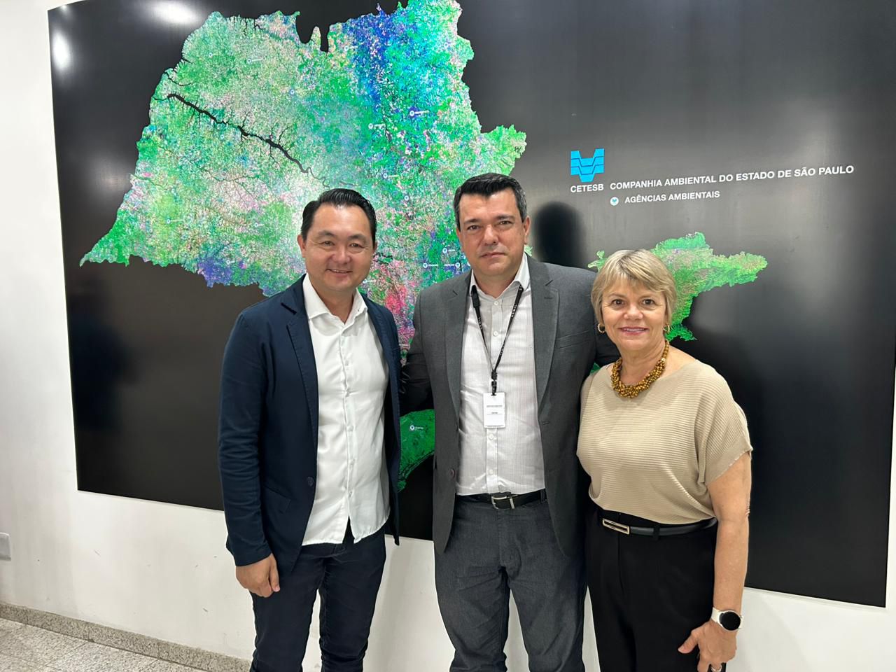 Suzano participa de encontro na Cetesb sobre economia circular e gestão de resíduos