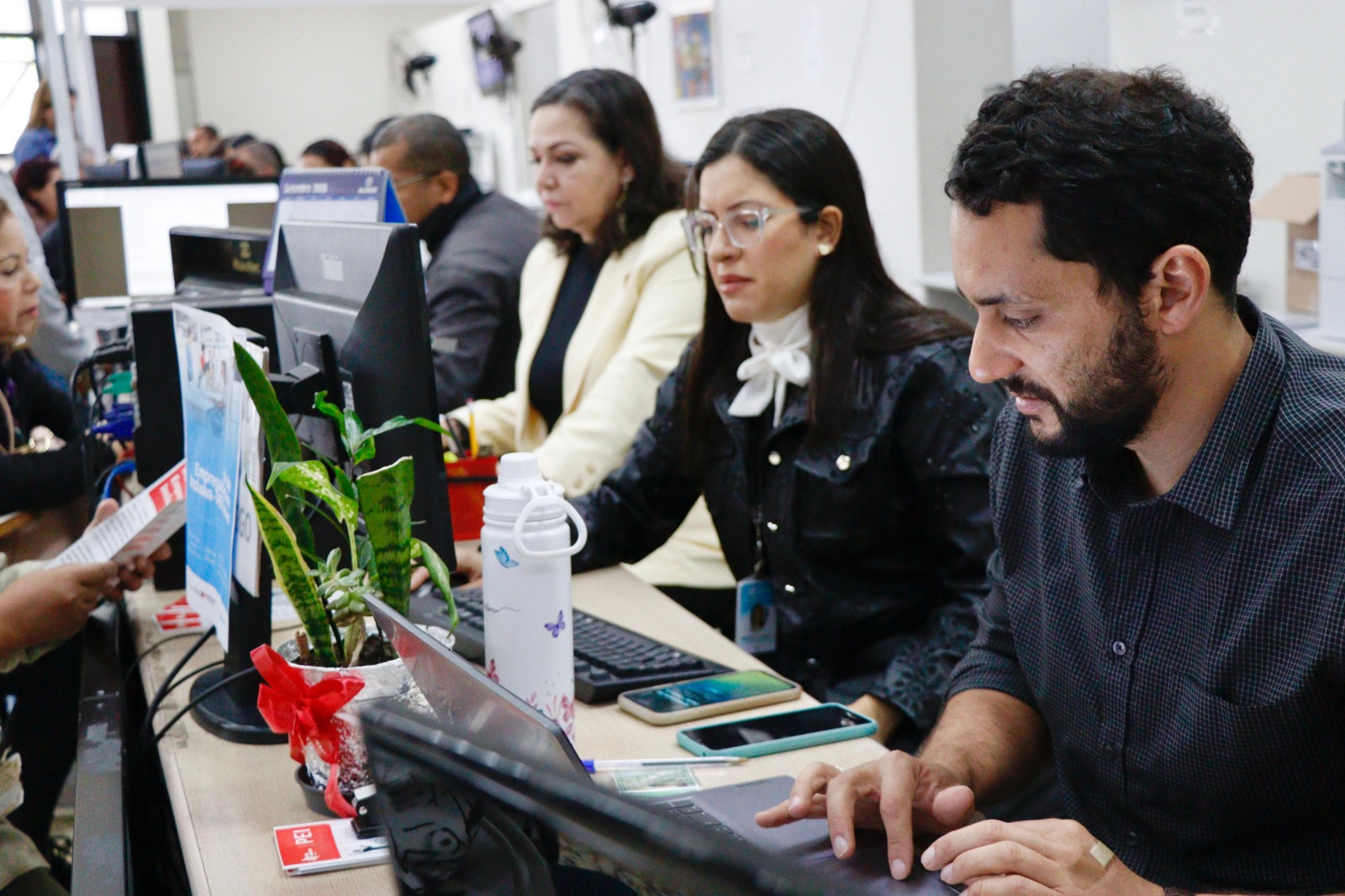 Suzano encaminha 124 candidatos da cidade para prestadora de serviço da Sabesp