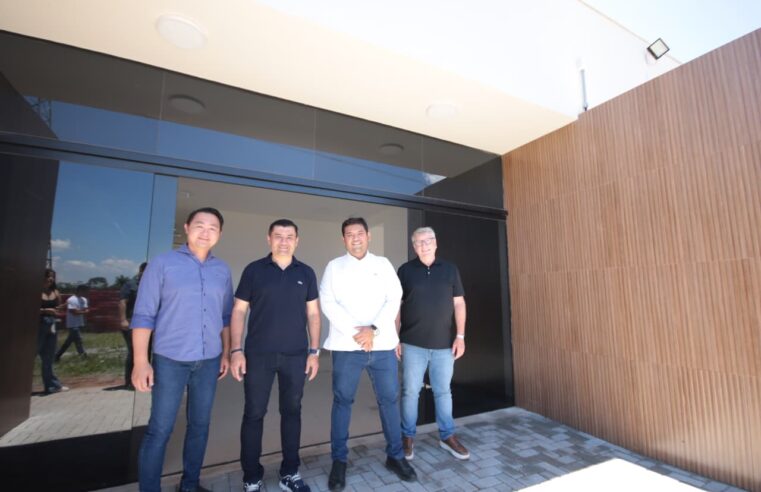 Prefeito vistoria construção do Centro de Bem-Estar Animal