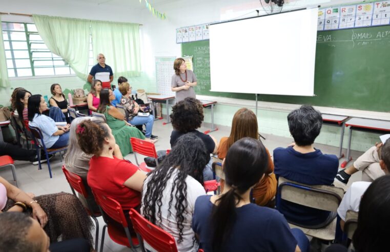 Planejamento Urbano realiza encontro com professores para programa ‘Bairros + Completos’